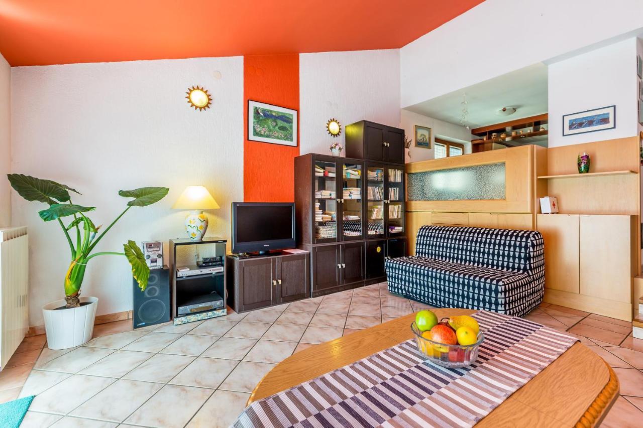 Apartment Karmel Viskovo ภายนอก รูปภาพ