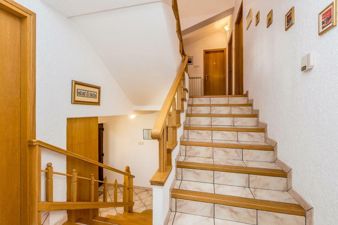 Apartment Karmel Viskovo ภายนอก รูปภาพ